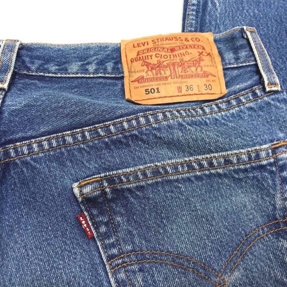SOLD Levi's 501 Red Tab Button Fly Blue Jeans - Picture 6 of 8
